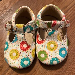 Monkey feet 6/12m, 3 pair